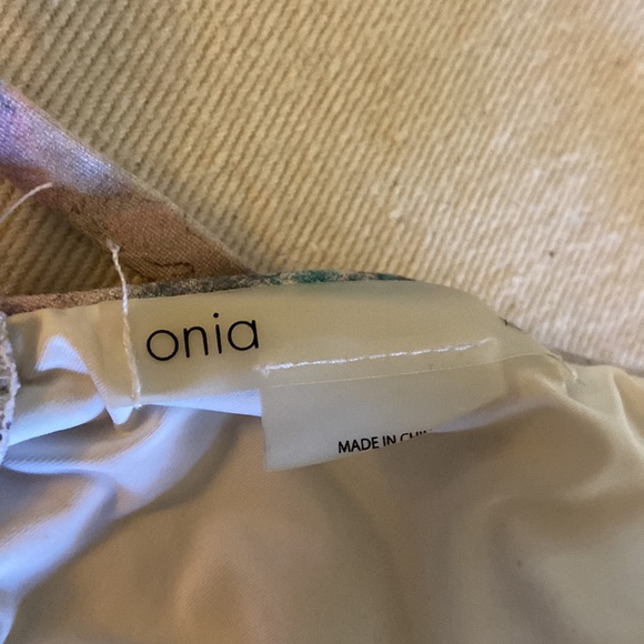 ONIA Triangle Top - Picture 4 of 4